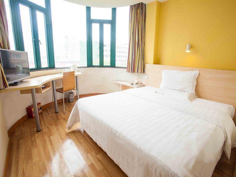 7 Days Inn Furong Zhong Road Changsha Bagian luar foto